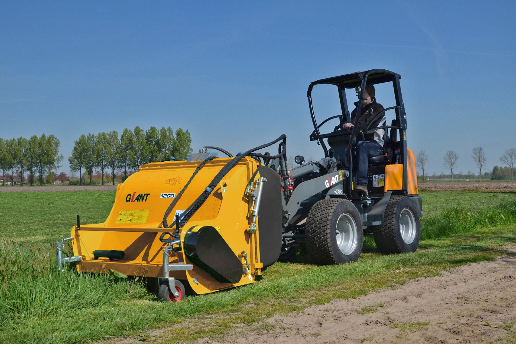 flail mower with collector attachments giant